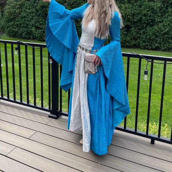 ✨🌙 Beautiful Medieval Renaissance Gown 🌙✨ - Picture 7 of 16